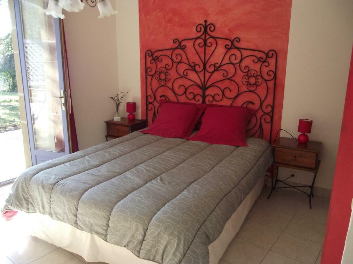 Domaine Des Cigales, Chambre D'Hotes Saint-Martin-d'Aout Exterior foto